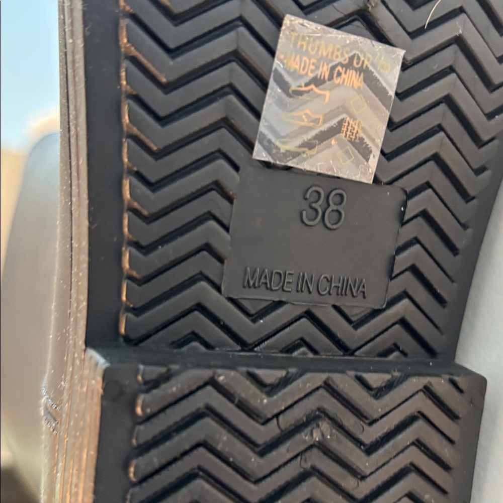 Dirty Laundry Black Quilted Winter Boots - Picture 5 of 5
